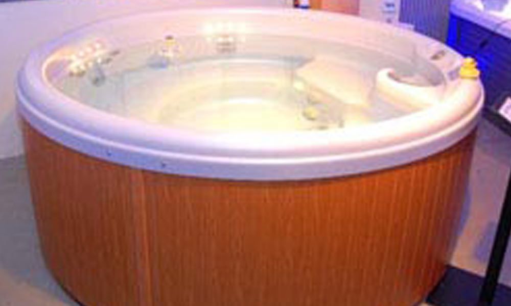 Aussen-Whirlpool Sport, Hersteller Nordic Hot Tubs